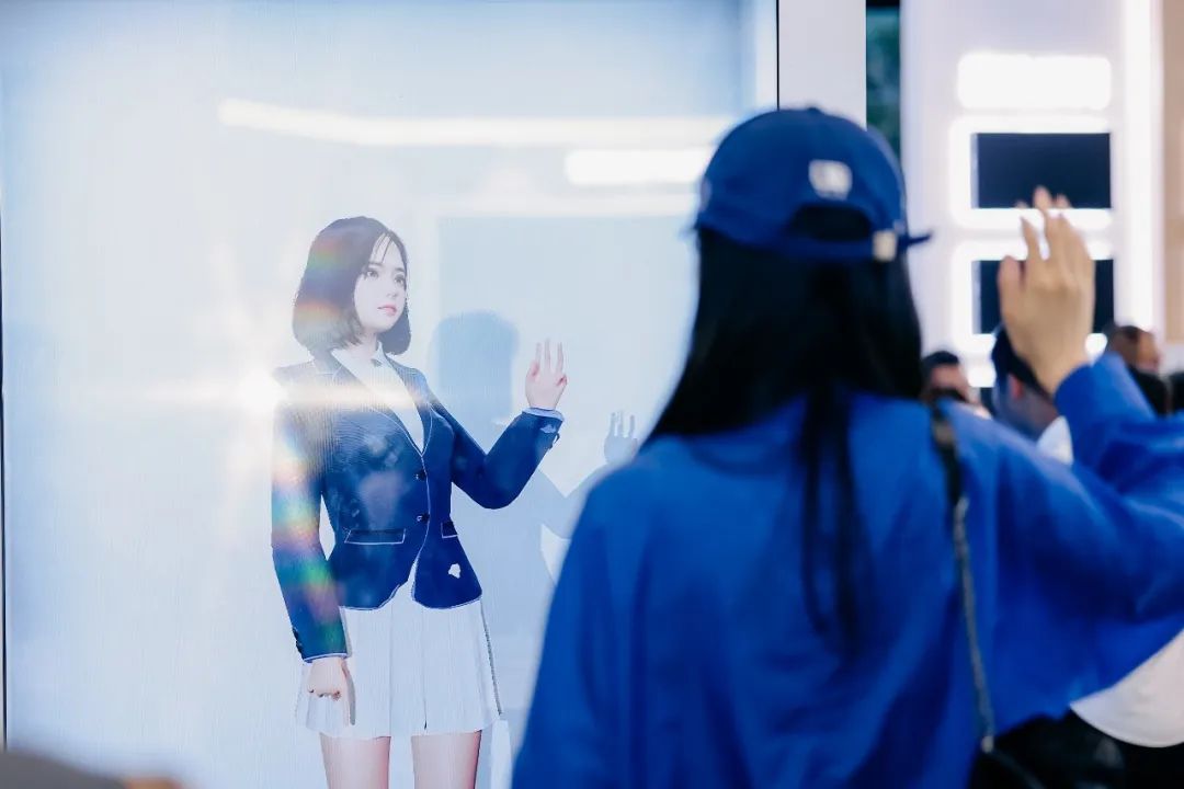 “AI+智能显示”引领未来 南宫NG·28新品InfoComm展大放异彩